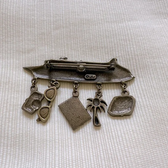 Vintage JJ Cruise Ship Pin - Picture 2 of 3